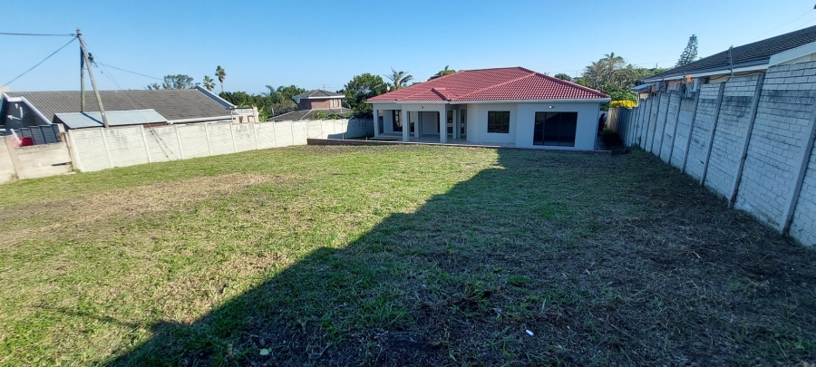 4 Bedroom Property for Sale in Sunrise On Sea Eastern Cape